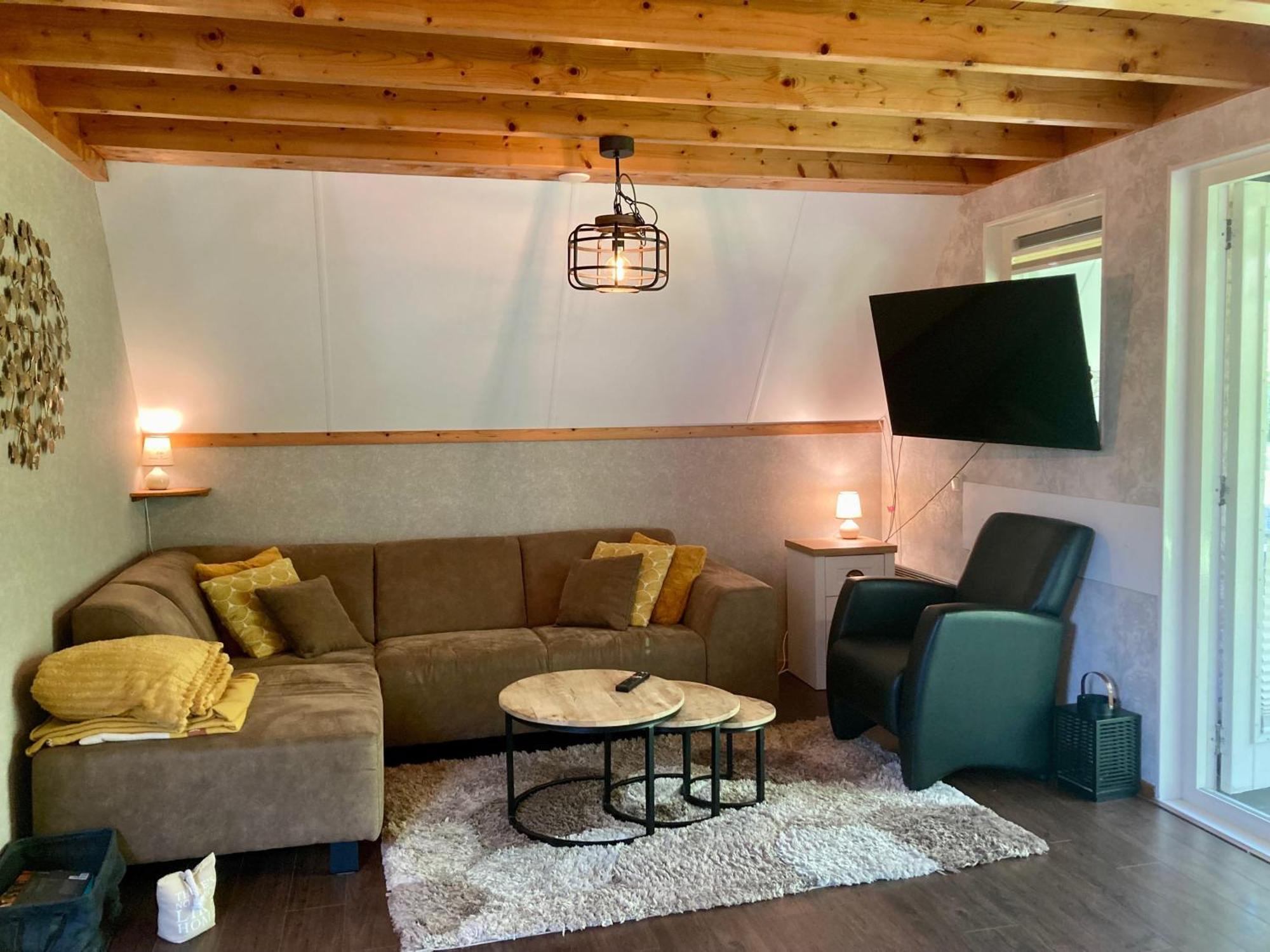 De Druif 6 Pers Holiday Home Close To The National Park Lauwersmeer Anjum Exterior foto